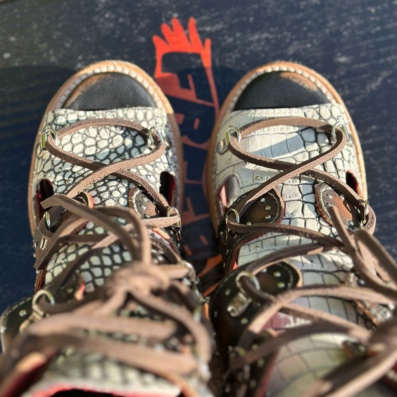 Freebird Brandy Black & White Croco Sandals NIB 6 Brand New - Picture 7 of 10